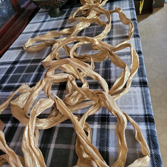 H214- Michaels Handmade 12"w Gold Sheen Wired Bow with (5) 8 ft Wired Tails - Picture 6 of 6